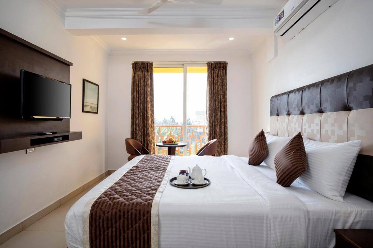 Sairaj Beach Resort 卡兰古特 外观 照片